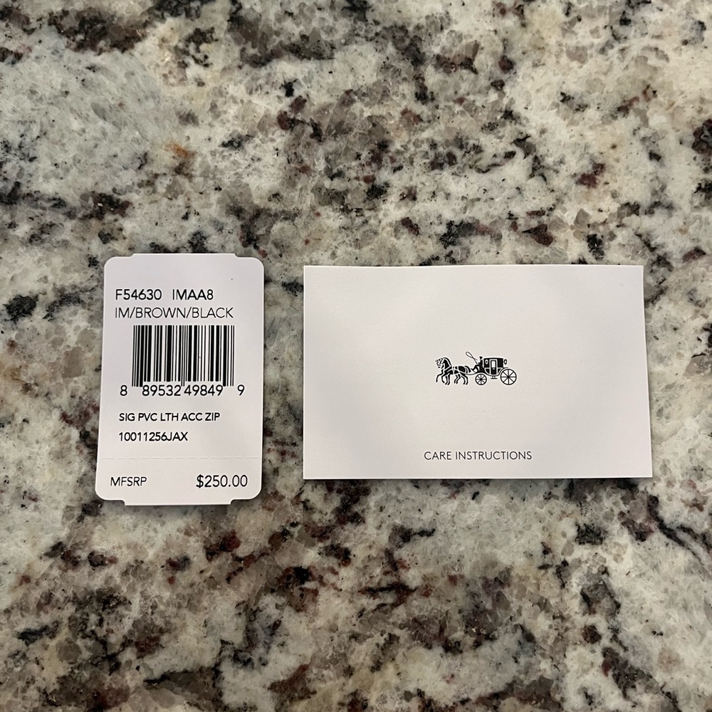 Brand New Coach Wallet - Picture 6 of 6
